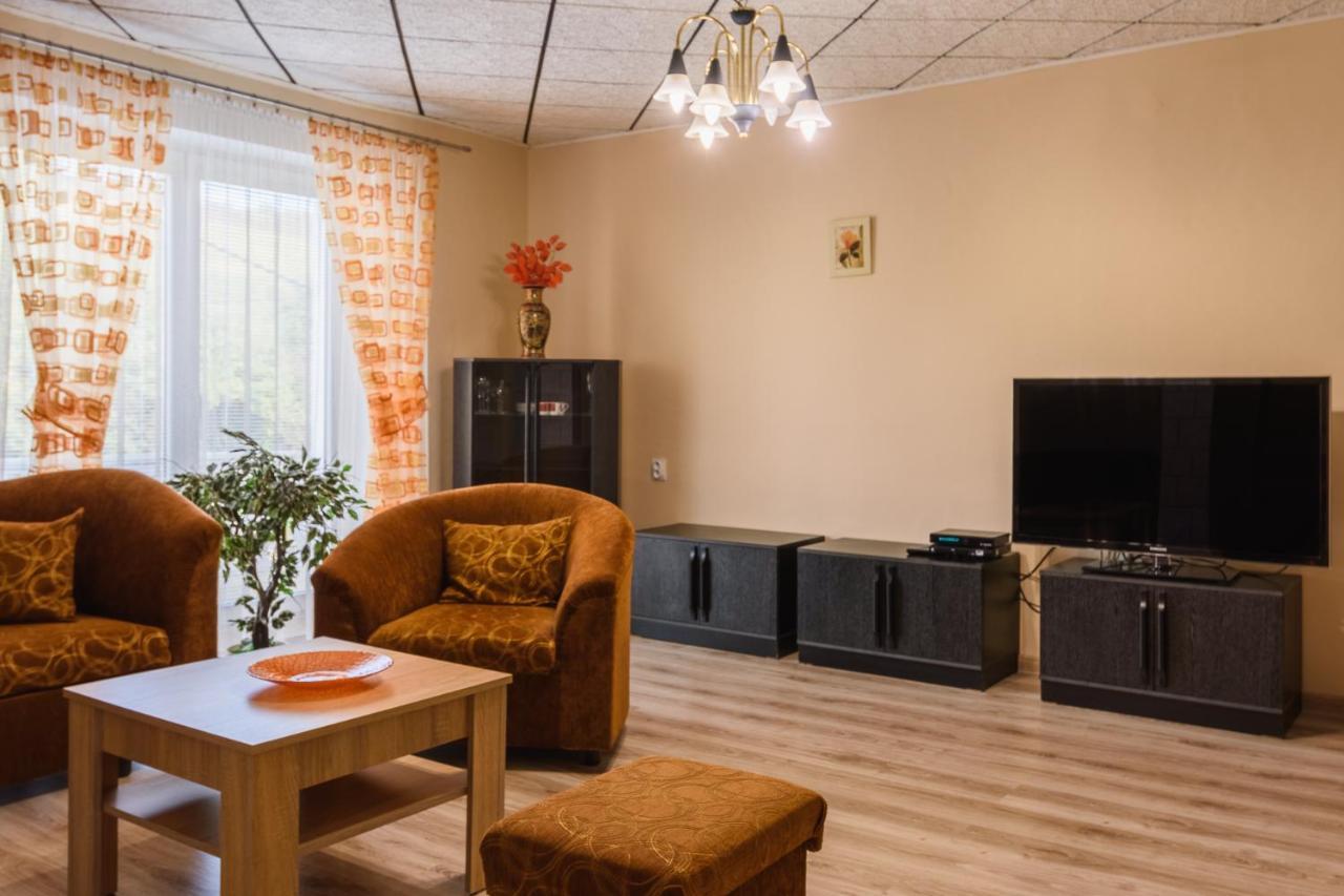 Apartman Elegant 2 Bešeňová 外观 照片