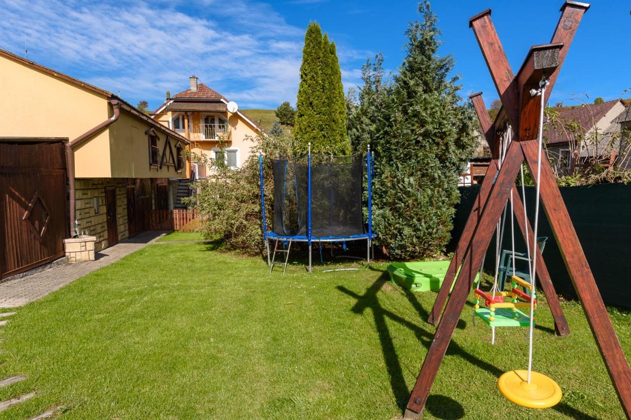 Apartman Elegant 2 Bešeňová 外观 照片